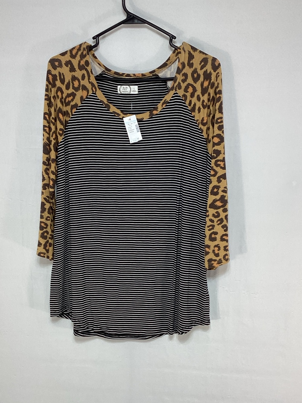 NWT Large Maurices Black & White Striped Top with Tan Leopard Raglan Sleeves